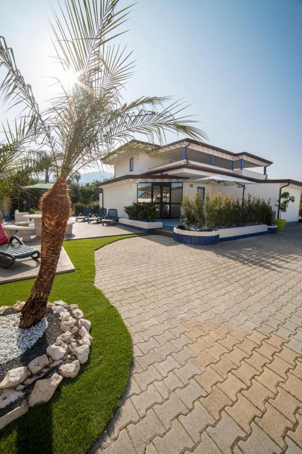 Concettina Aparthotel *